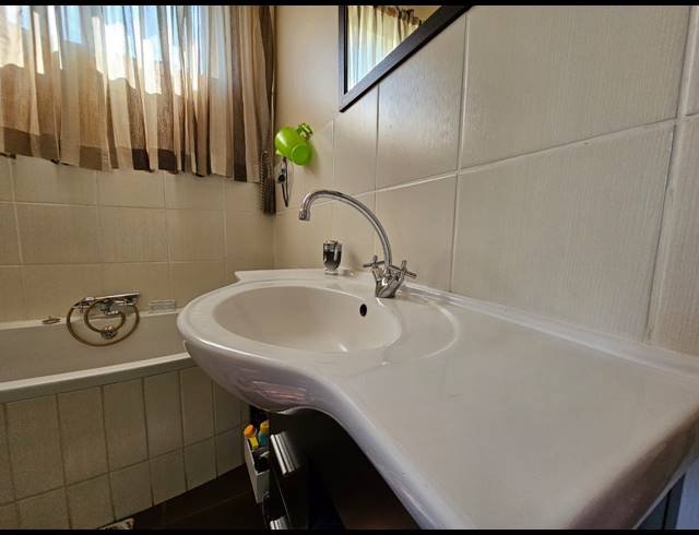 3 BEDROOM FREESTANDING FOR SALE IN WIGWAM
